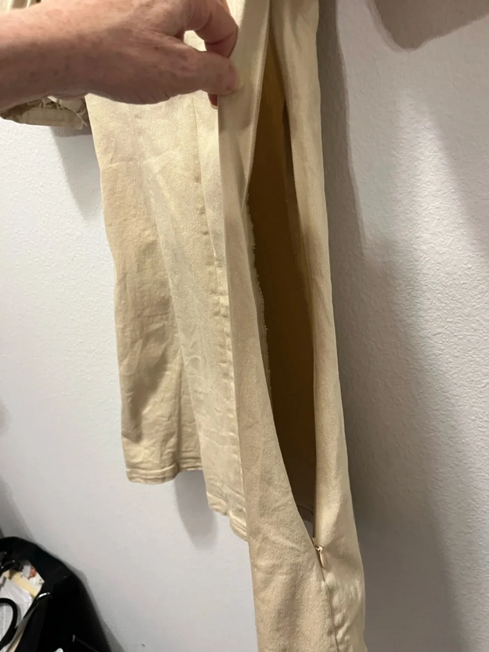 Pomander Place Cream Mini Dress with Puff Sleeves - Picture 4 of 7